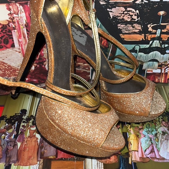 π  π«¦π β’ πππ» ADRIENNE MALOOF π  π«¦π β’ π - Picture 2 of 12